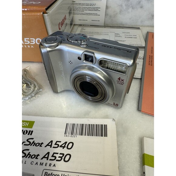 Canon PowerShot A530 5.0MP Digital Camera Silver Possible Low Battery Issue AsIs - Picture 2 of 15